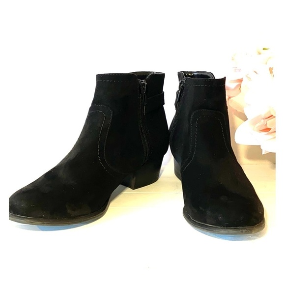 Unisa Sz 8 Black Textile Upper Ankle Boots. - Picture 1 of 8